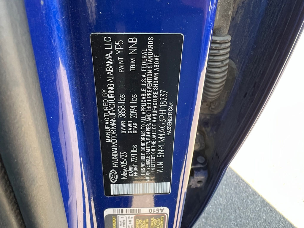 Thumbnail: 2023 Hyundai Elantra - 18