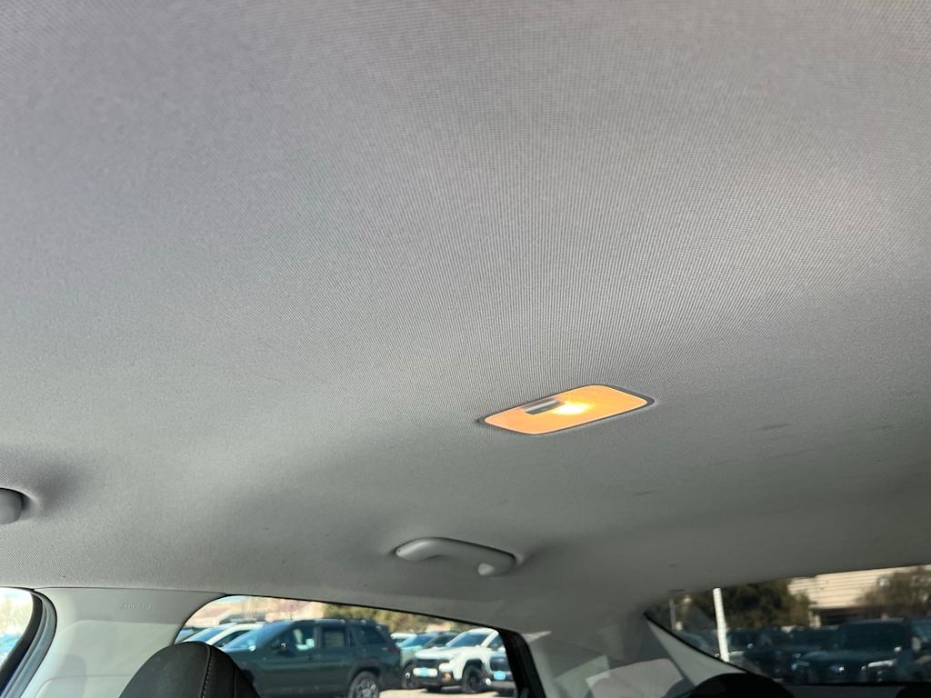 Thumbnail: 2023 Hyundai Elantra - 35