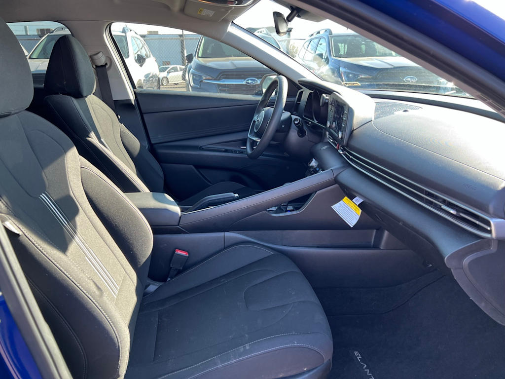 Thumbnail: 2023 Hyundai Elantra - 11