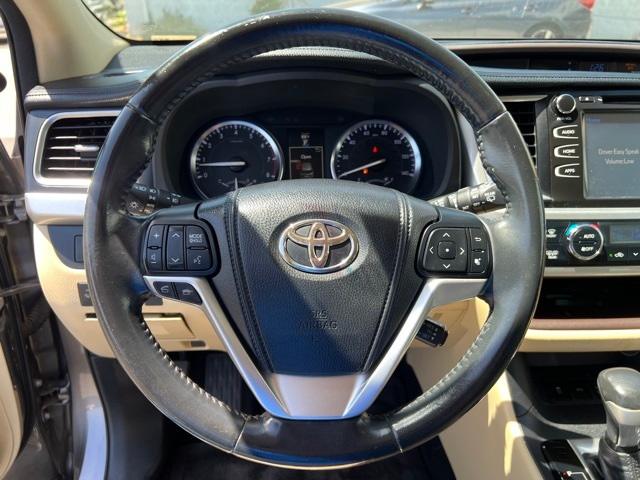 2014 Toyota Highlander XLE 14