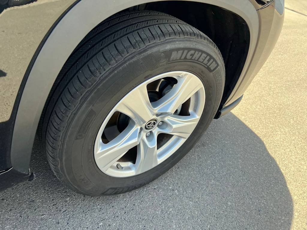 Thumbnail: 2025 Toyota Highlander - 32