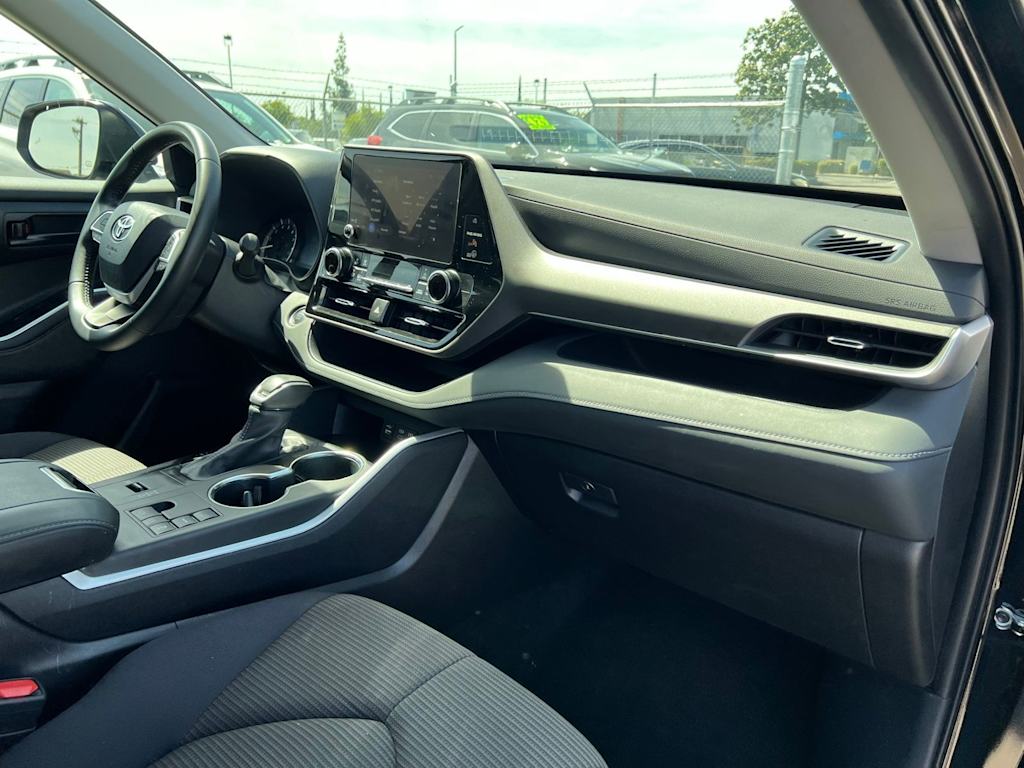 Thumbnail: 2025 Toyota Highlander - 9