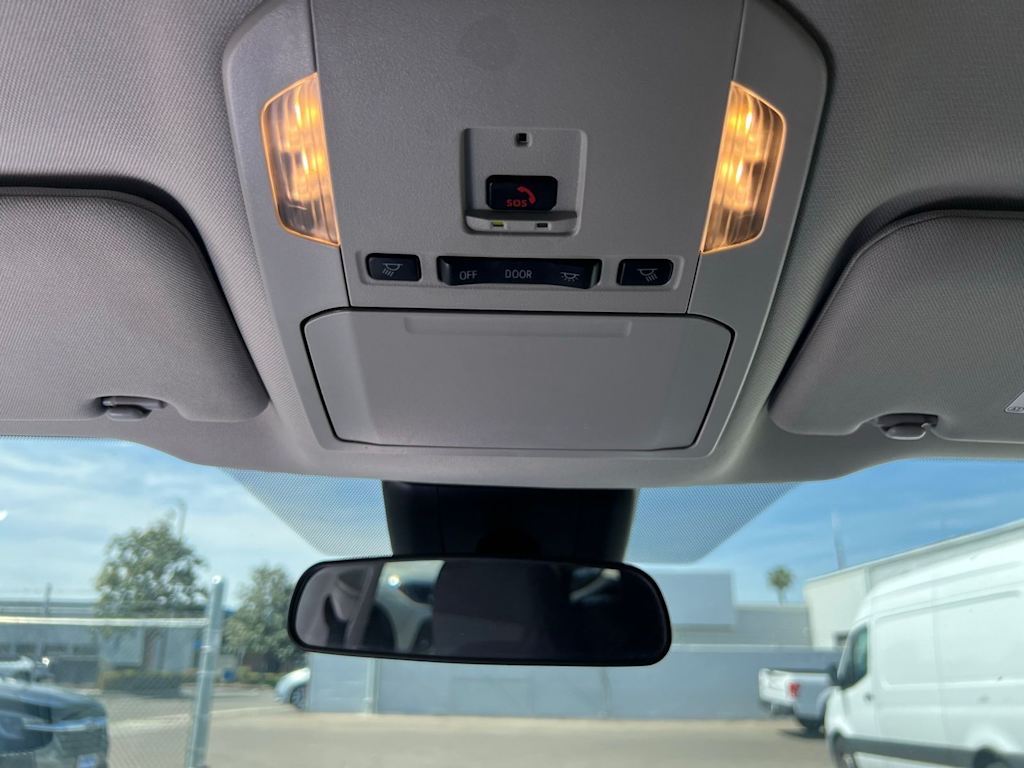 Thumbnail: 2025 Toyota Highlander - 36