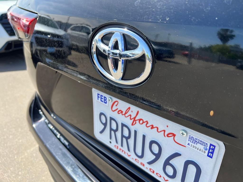 Thumbnail: 2025 Toyota Highlander - 19