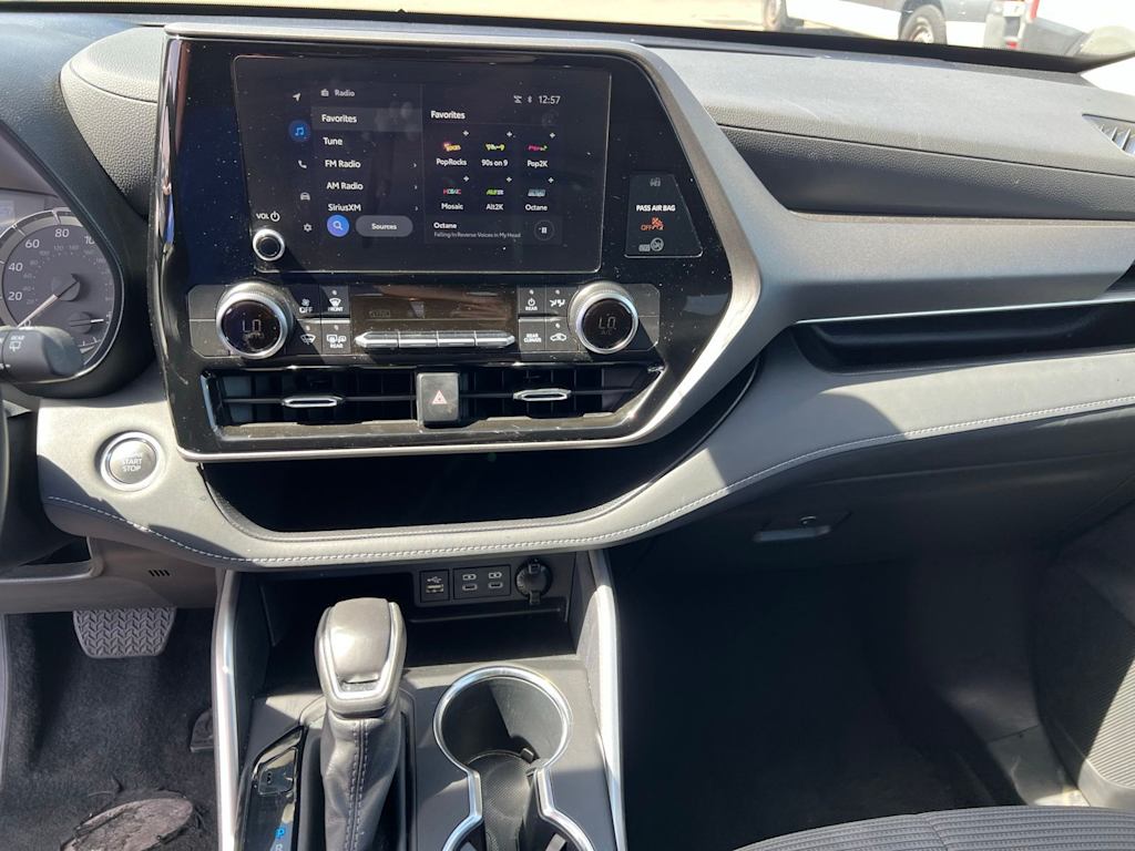 Thumbnail: 2025 Toyota Highlander - 14