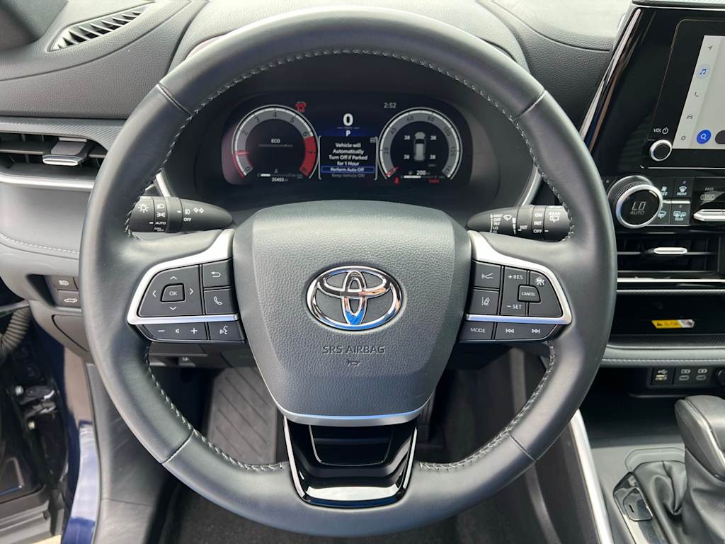 Thumbnail: 2025 Toyota Highlander - 14