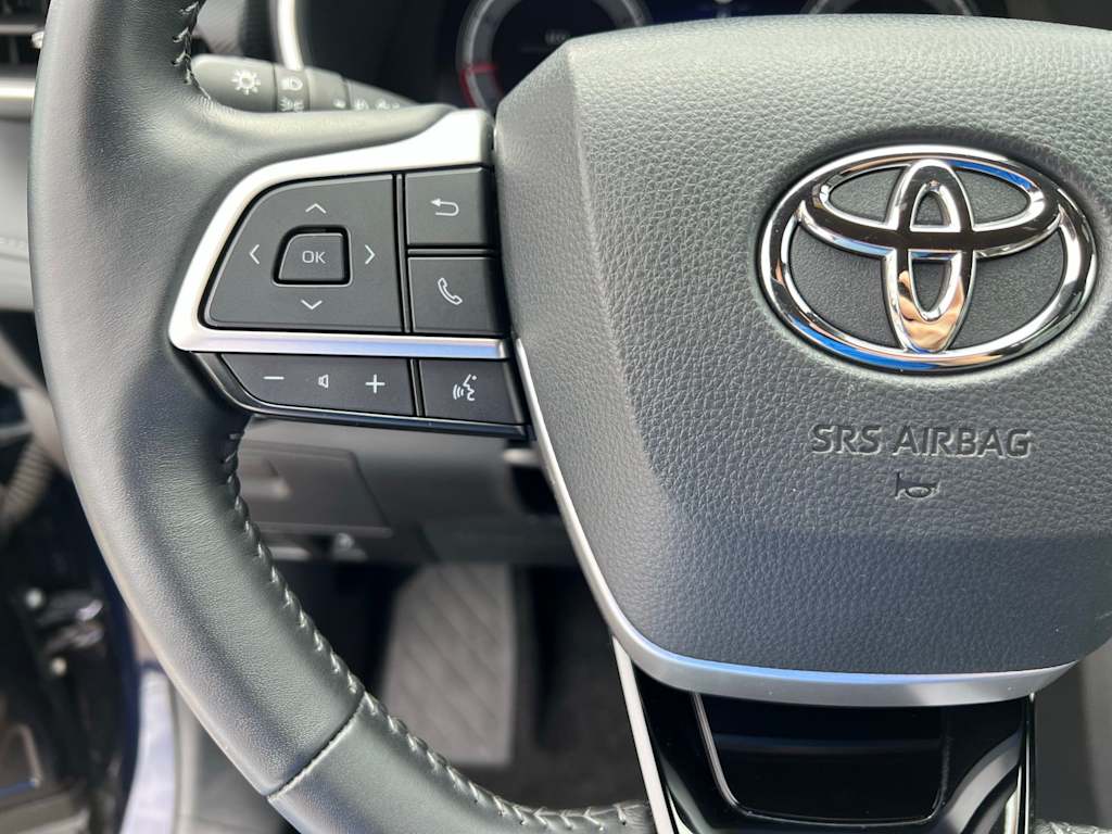 Thumbnail: 2025 Toyota Highlander - 40