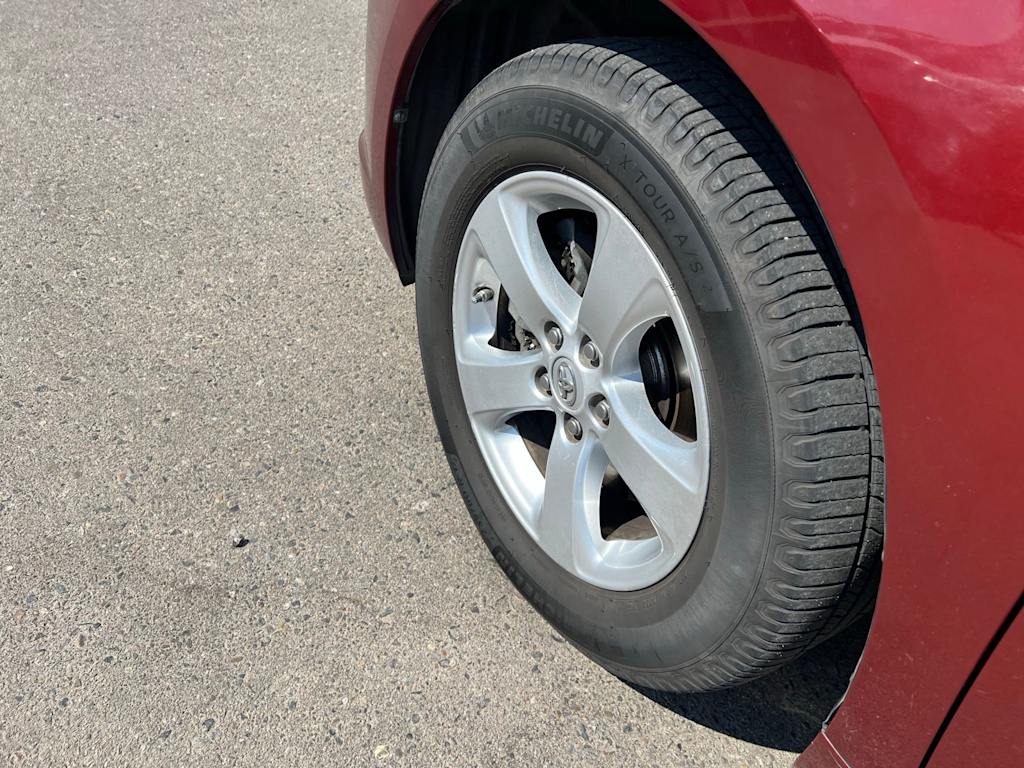 Thumbnail: 2014 Toyota Sienna - 7