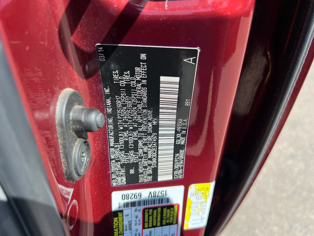 Thumbnail: 2014 Toyota Sienna - 17