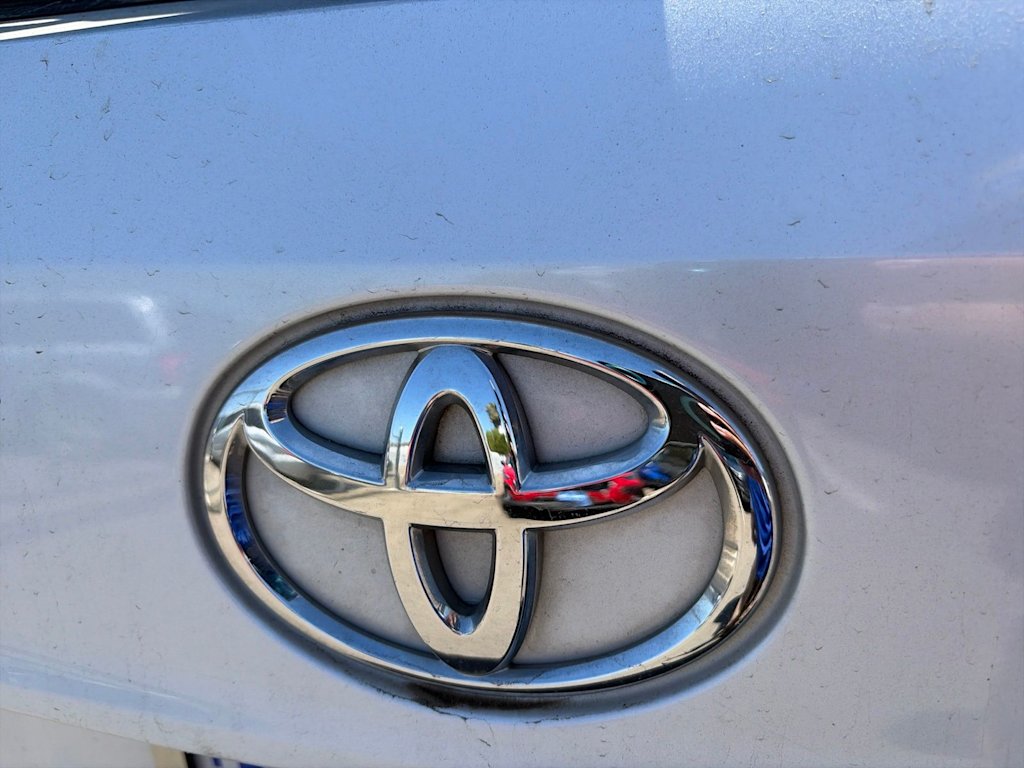 Thumbnail: 2022 Toyota Highlander - 22