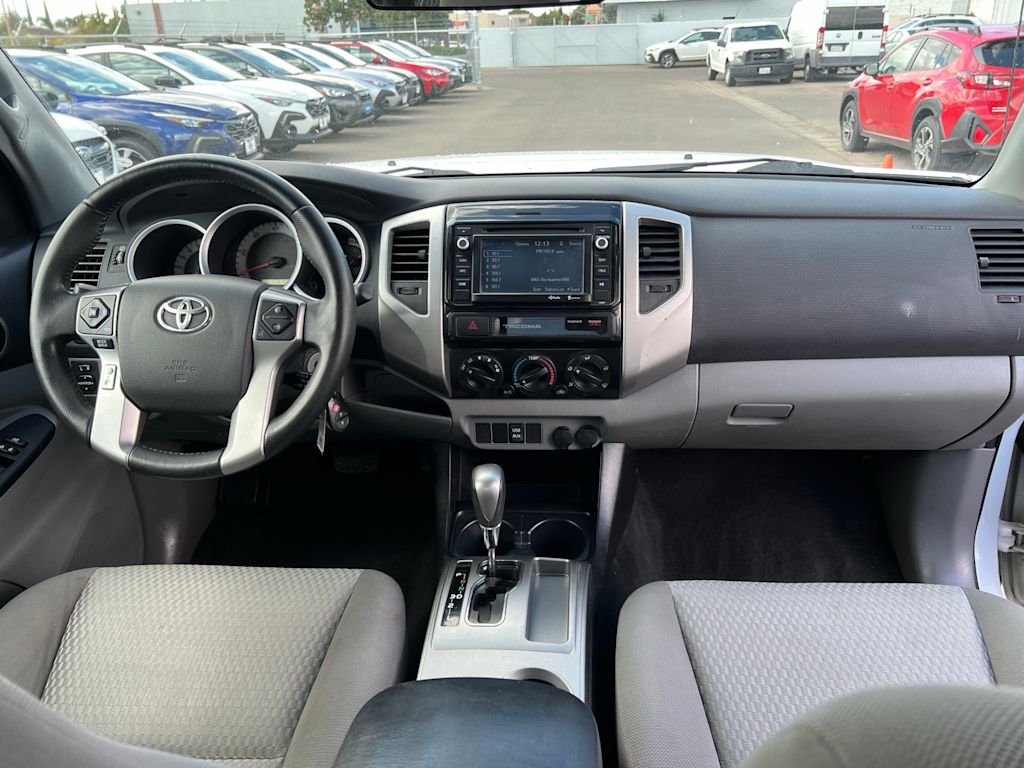 Thumbnail: 2015 Toyota Tacoma - 9