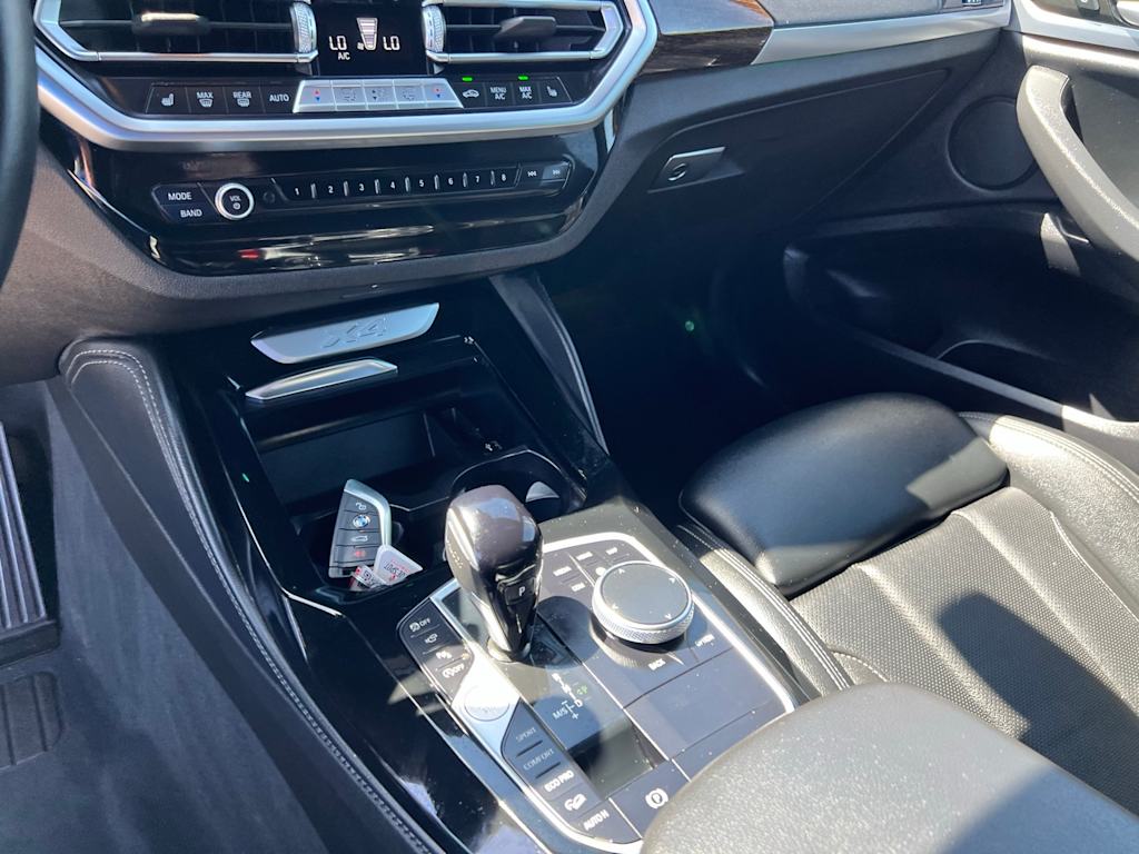 Thumbnail: 2023 BMW X4 - 45
