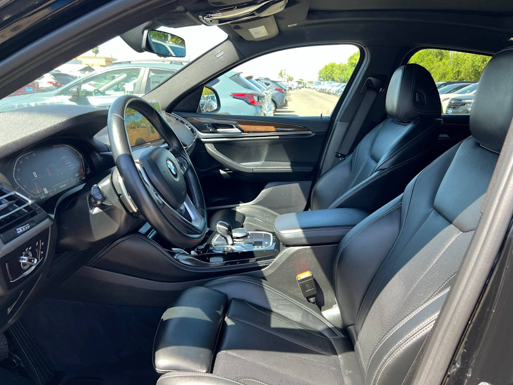 Thumbnail: 2023 BMW X4 - 10