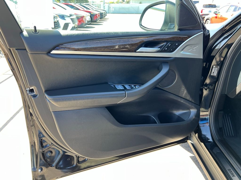 Thumbnail: 2023 BMW X4 - 26