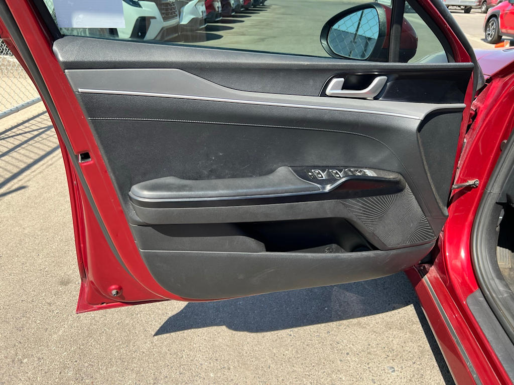 Thumbnail: 2021 Kia K5 - 27