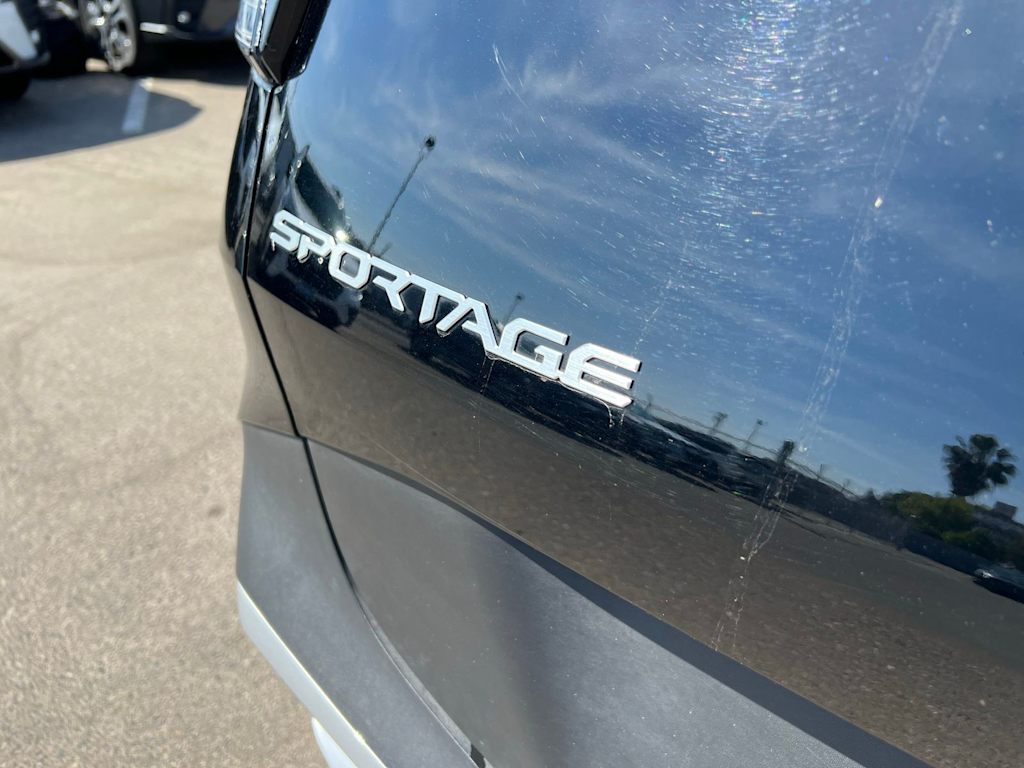 Thumbnail: 2025 Kia Sportage - 8