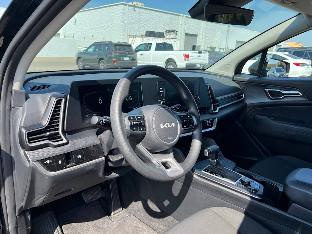 Thumbnail: 2025 Kia Sportage - 3