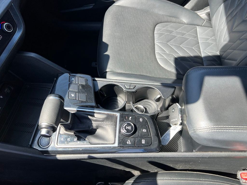 Thumbnail: 2023 Kia Sportage - 16