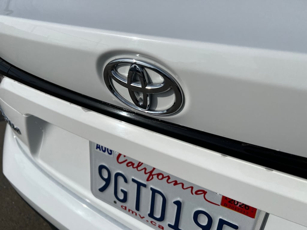 Thumbnail: 2023 Toyota Corolla - 19