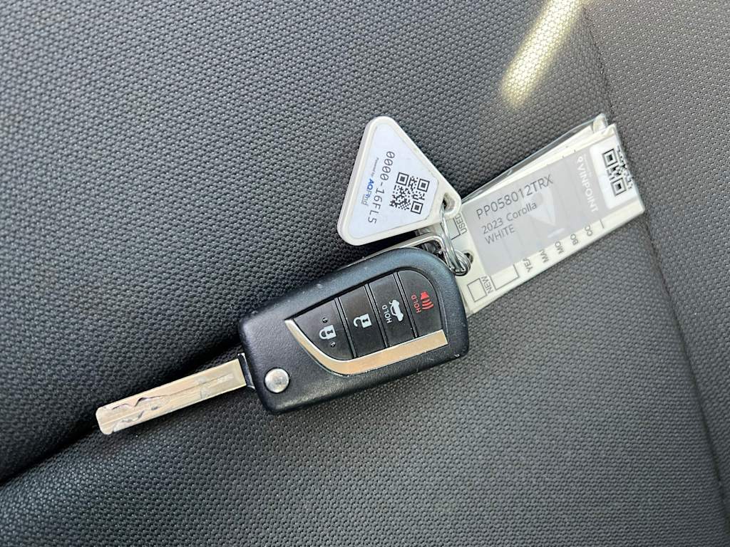 Thumbnail: 2023 Toyota Corolla - 17