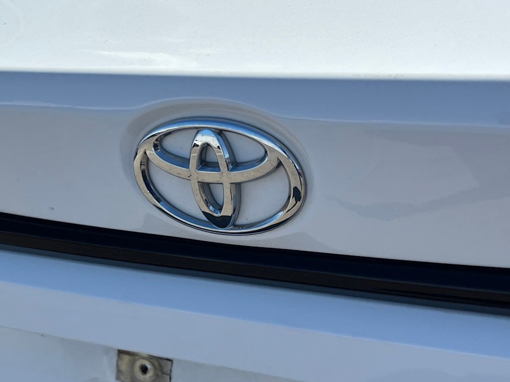 Thumbnail: 2024 Toyota Corolla - 25