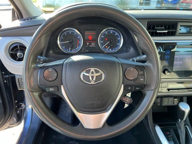 2018 Toyota Corolla LE 14