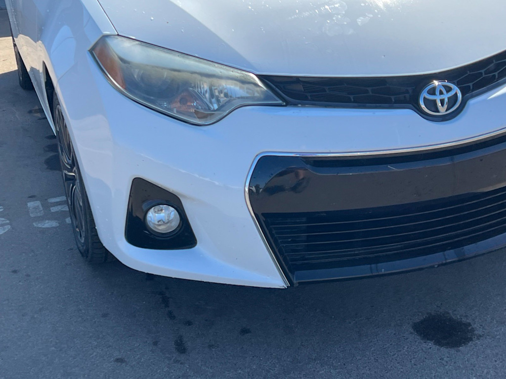 Thumbnail: 2015 Toyota Corolla - 17