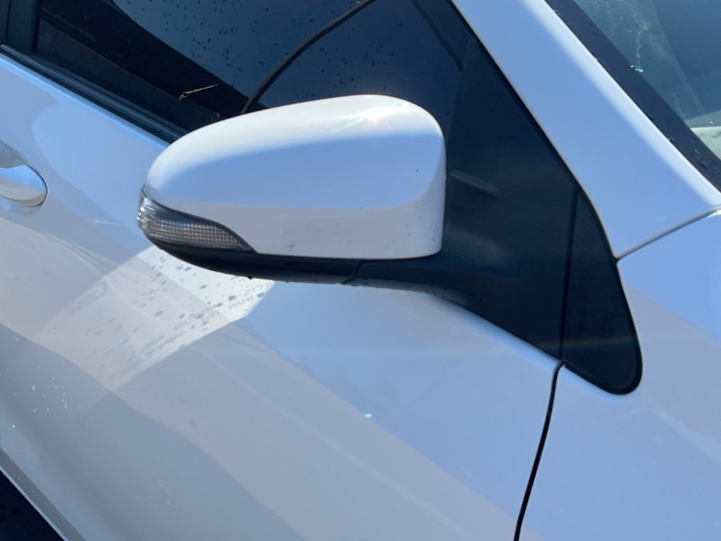 Thumbnail: 2015 Toyota Corolla - 8