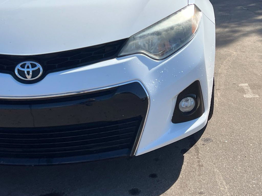 Thumbnail: 2015 Toyota Corolla - 16