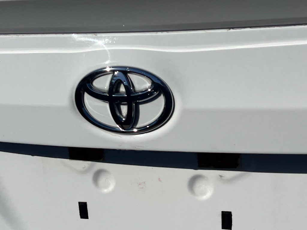 Thumbnail: 2015 Toyota Corolla - 21