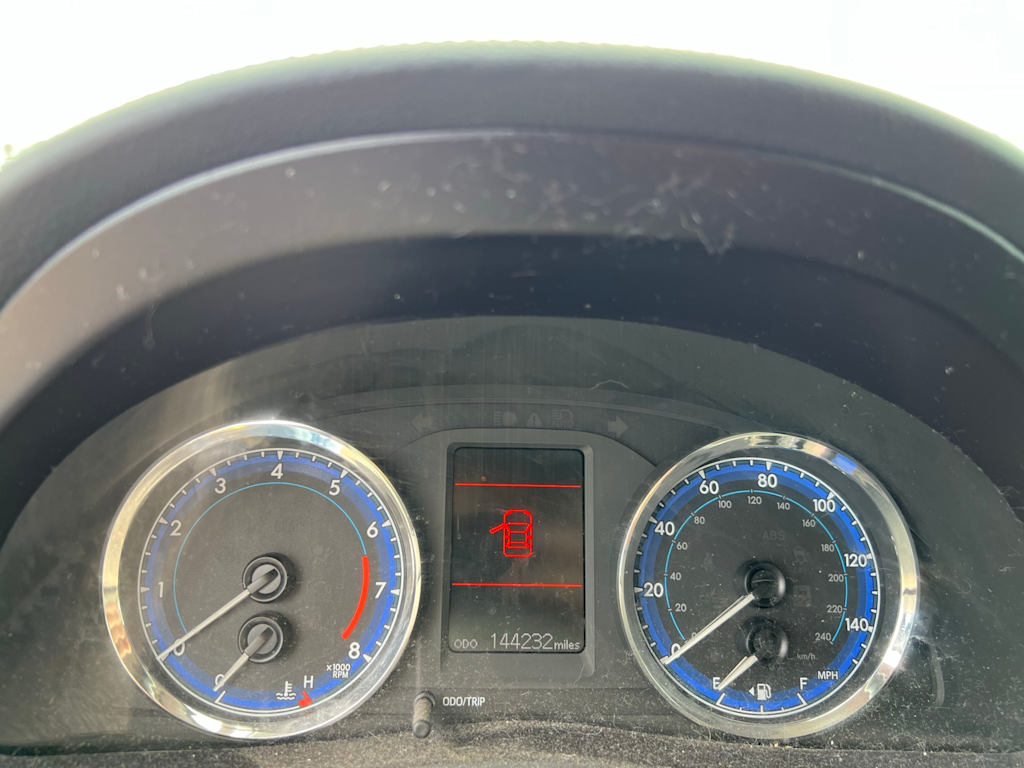 Thumbnail: 2018 Toyota Corolla - 13