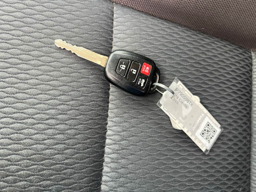 Thumbnail: 2018 Toyota Corolla - 15