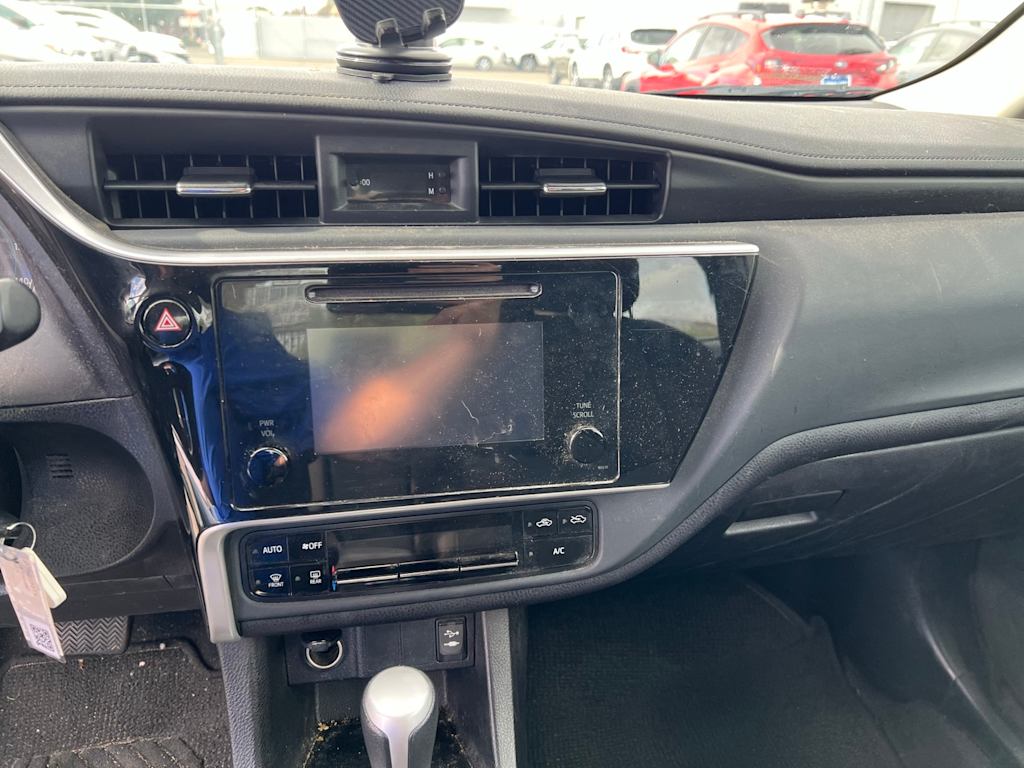 Thumbnail: 2018 Toyota Corolla - 12