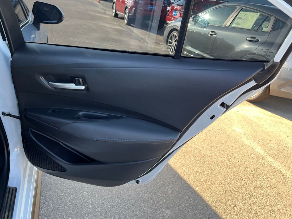 Thumbnail: 2022 Toyota Corolla - 33