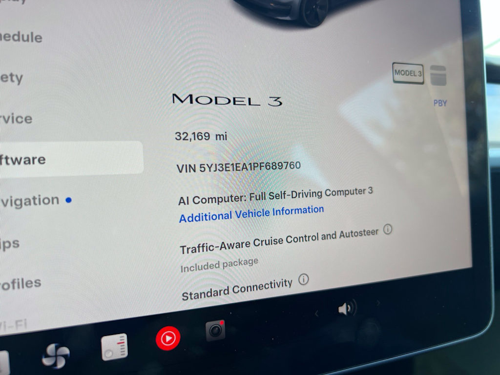 Thumbnail: 2023 Tesla Model 3 - 31