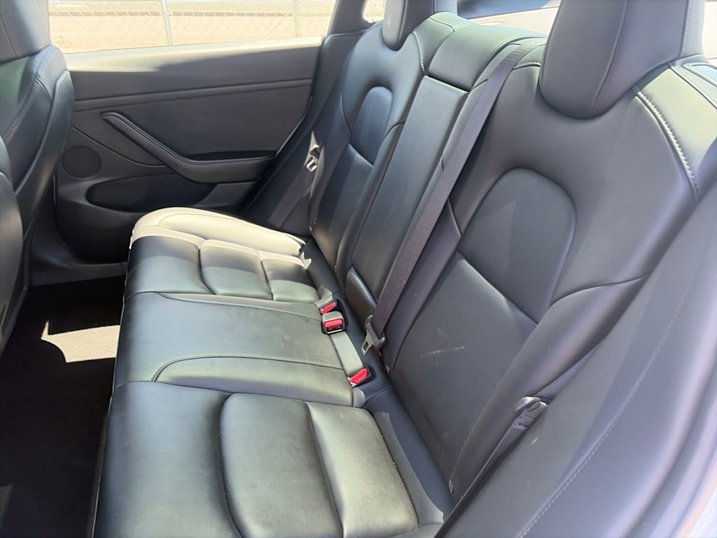 Thumbnail: 2023 Tesla Model 3 - 26