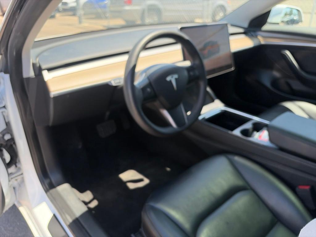 Thumbnail: 2023 Tesla Model 3 - 7