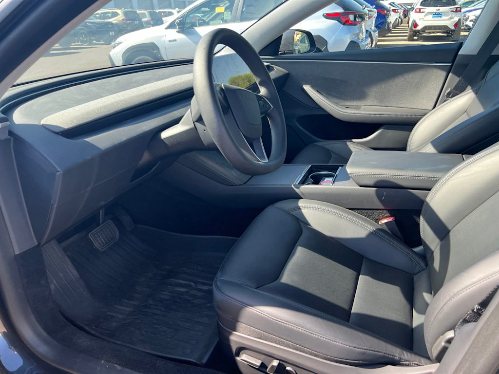 Thumbnail: 2025 Tesla Model 3 - 2