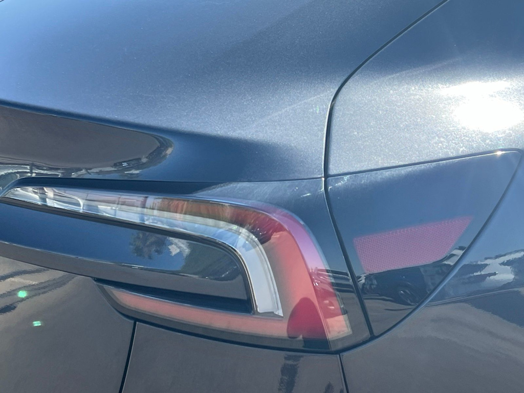 Thumbnail: 2025 Tesla Model 3 - 21