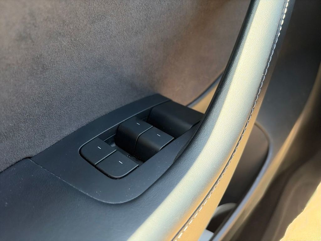 Thumbnail: 2023 Tesla Model 3 - 27