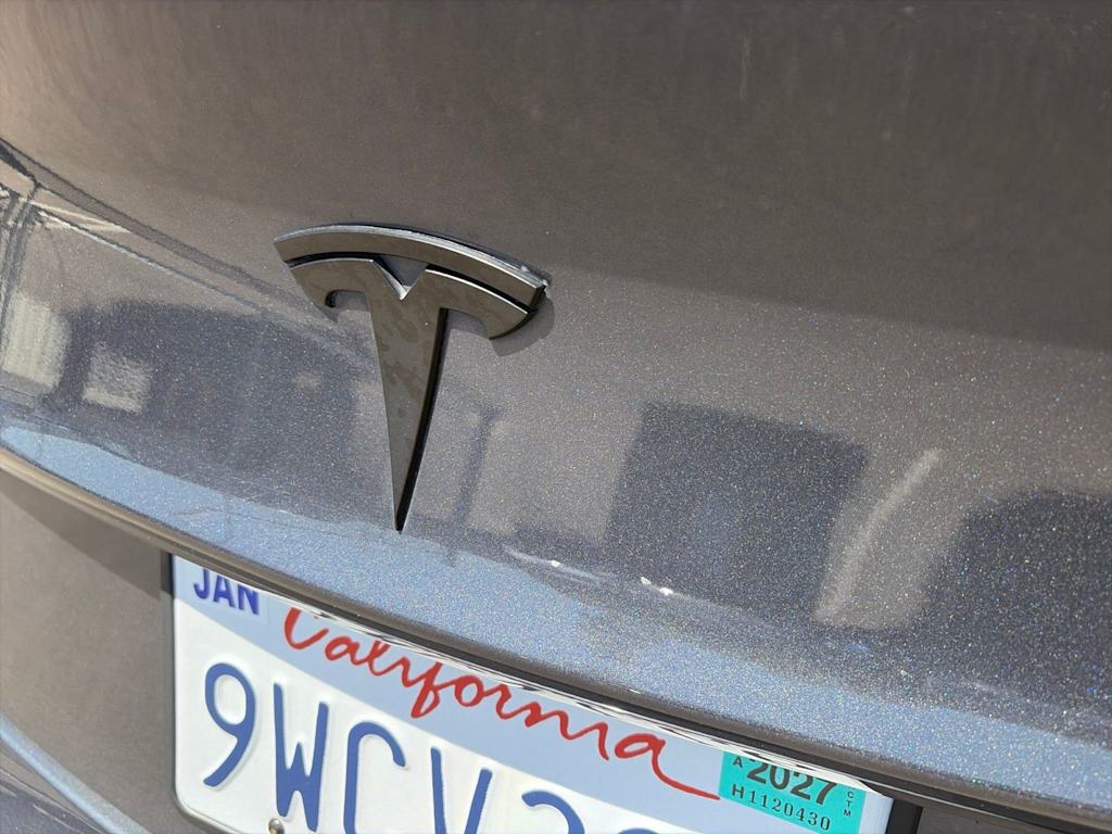 Thumbnail: 2023 Tesla Model 3 - 18
