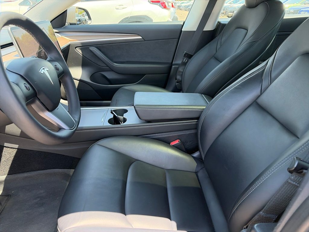 Thumbnail: 2023 Tesla Model 3 - 8