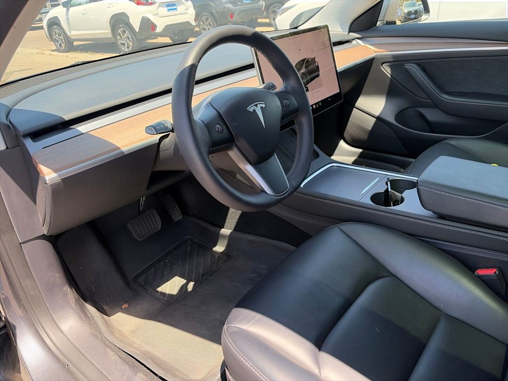 Thumbnail: 2023 Tesla Model 3 - 6