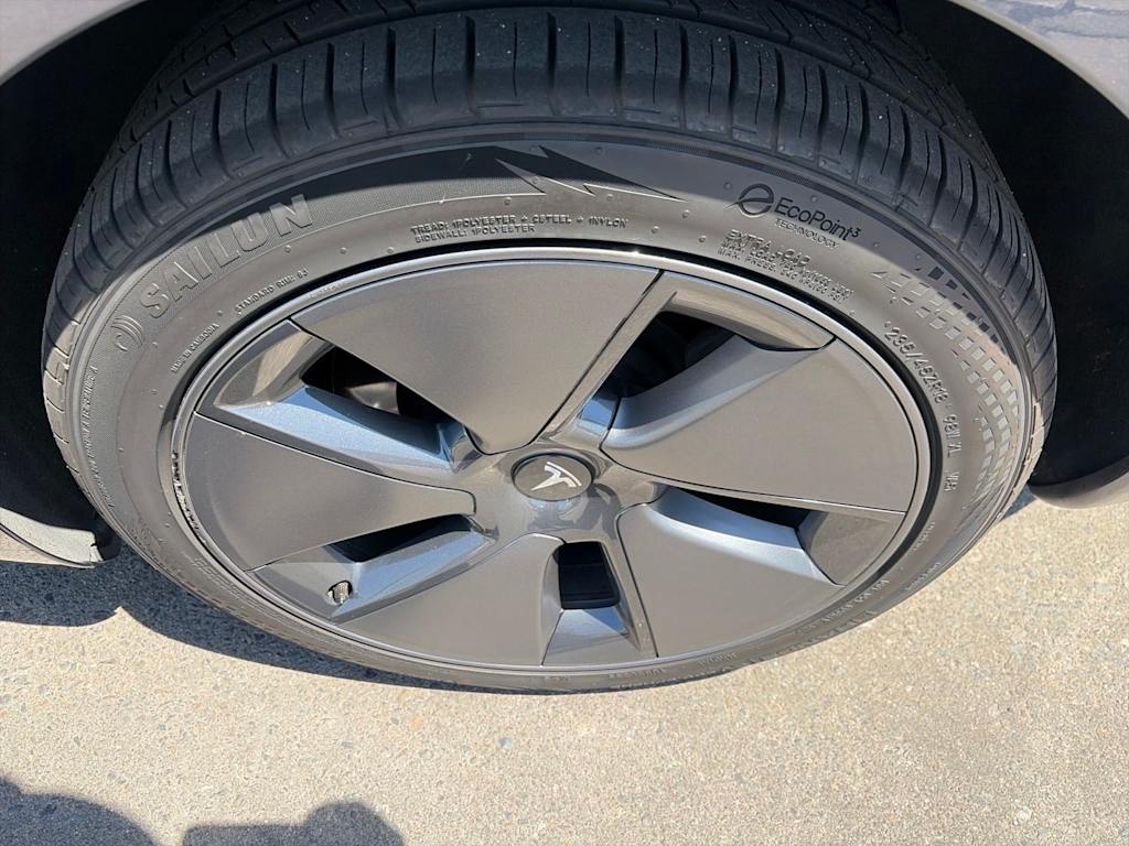 Thumbnail: 2023 Tesla Model 3 - 20