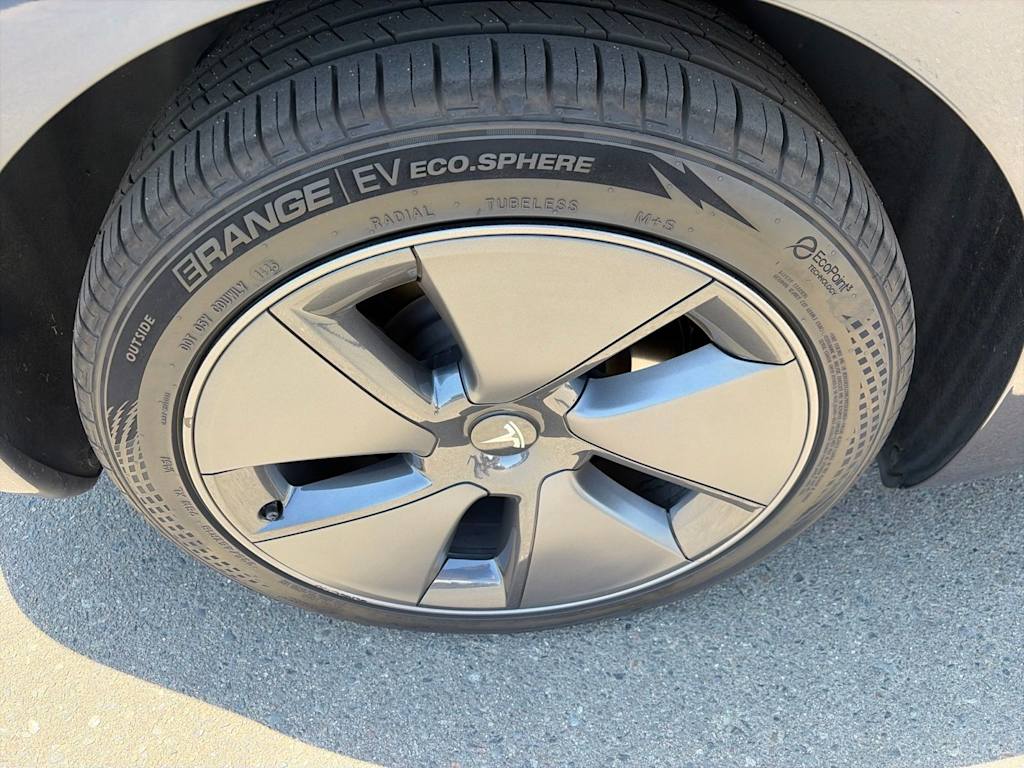 Thumbnail: 2023 Tesla Model 3 - 14