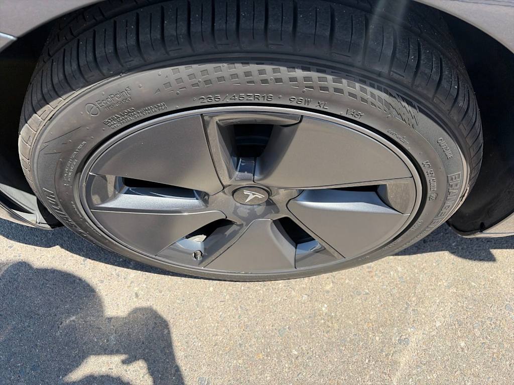 Thumbnail: 2023 Tesla Model 3 - 22