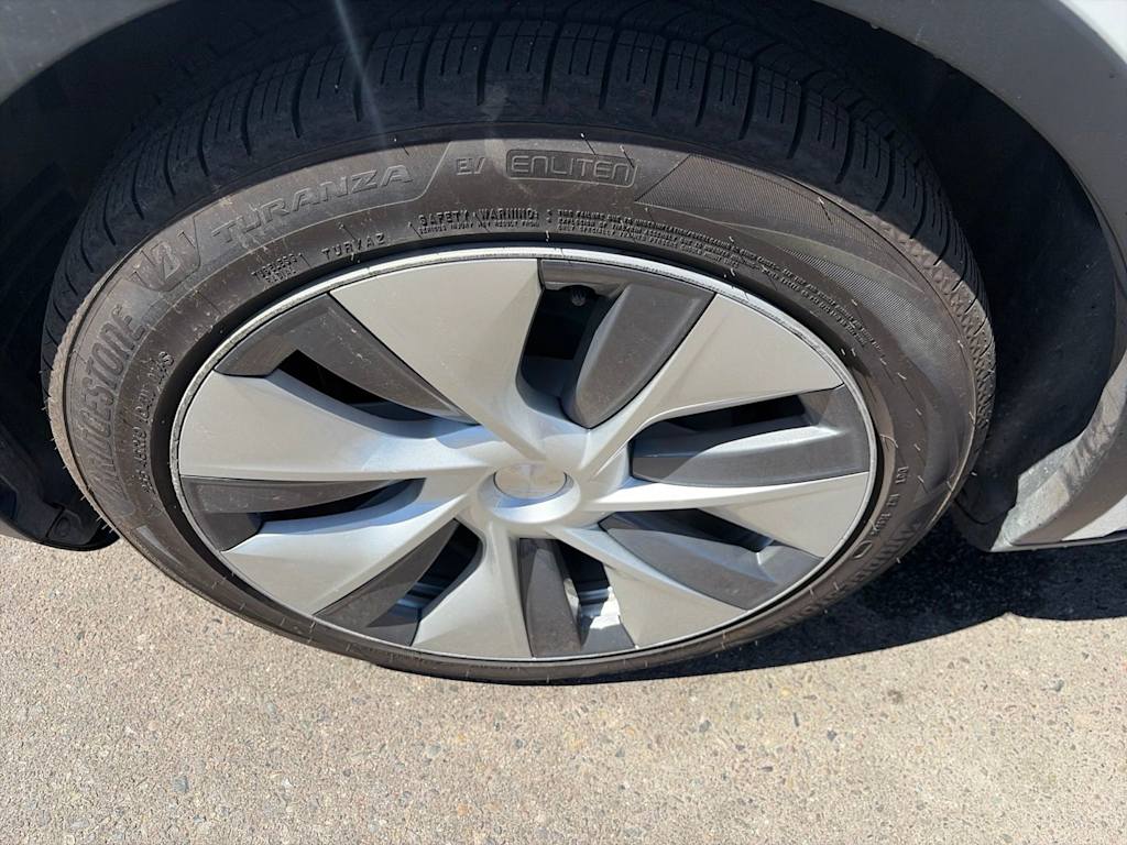Thumbnail: 2021 Tesla Model Y - 16