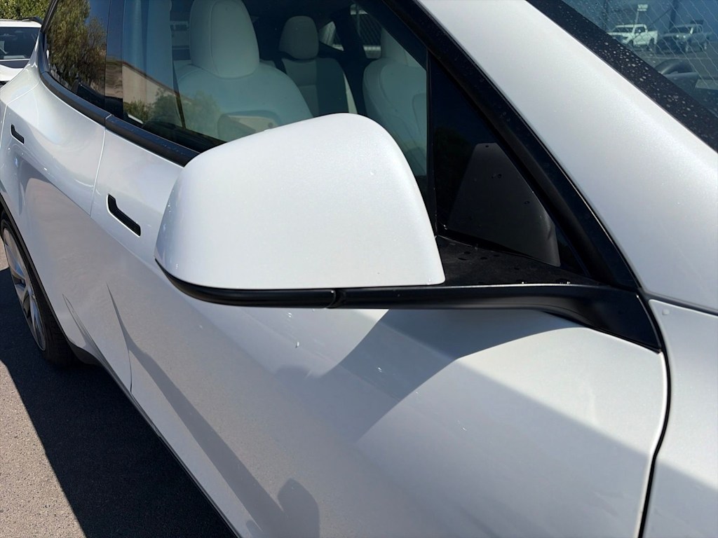 Thumbnail: 2021 Tesla Model Y - 20
