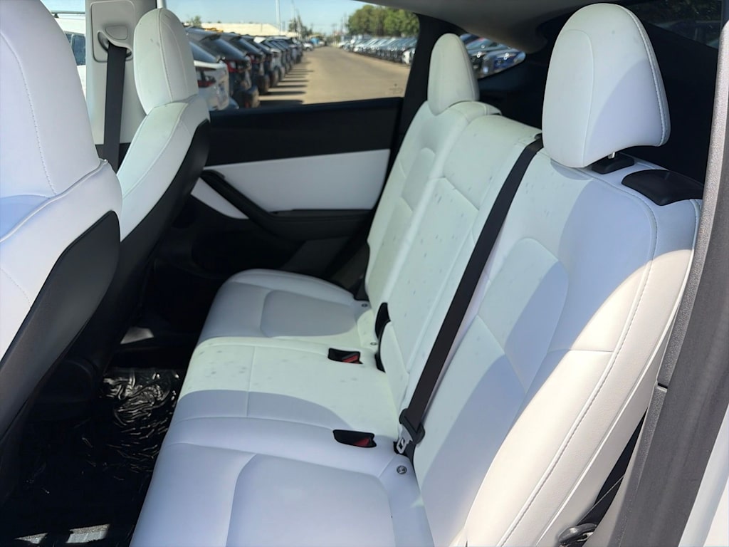 Thumbnail: 2021 Tesla Model Y - 26