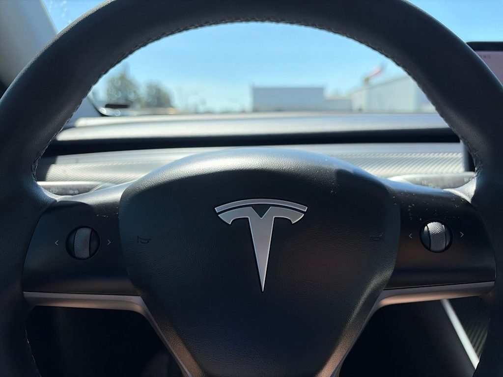 Thumbnail: 2021 Tesla Model Y - 28